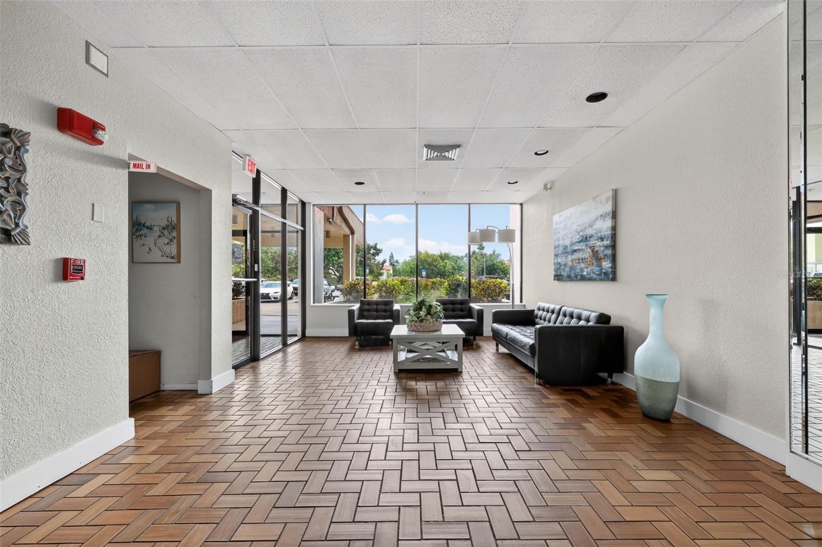 Image 33 of 46 For 255 Dolphin Point 211