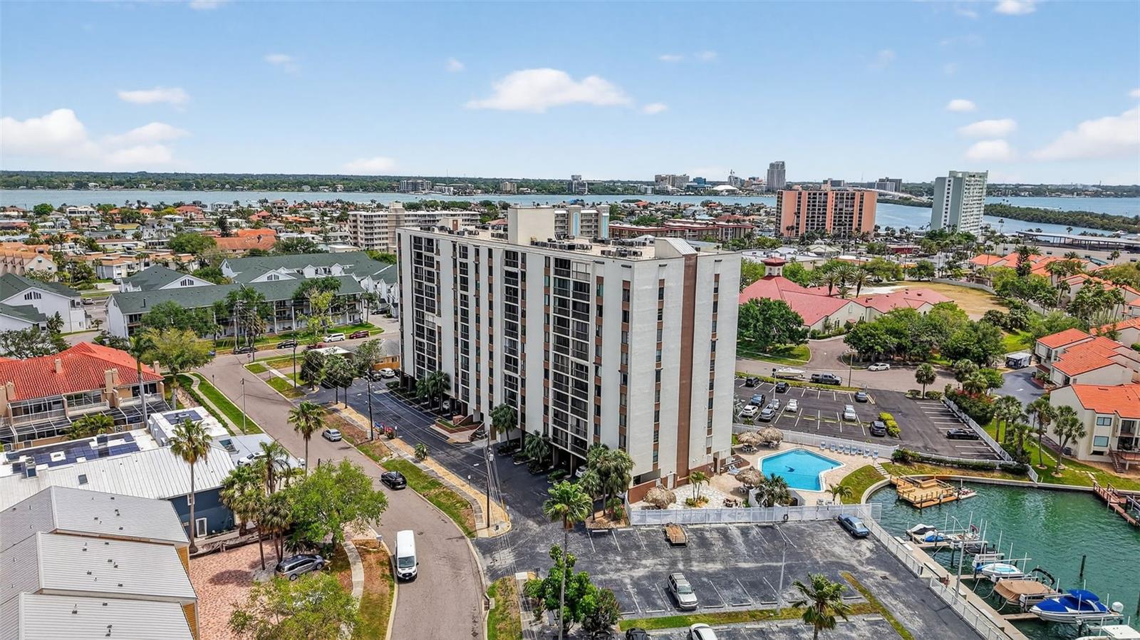 Image 41 of 46 For 255 Dolphin Point 211