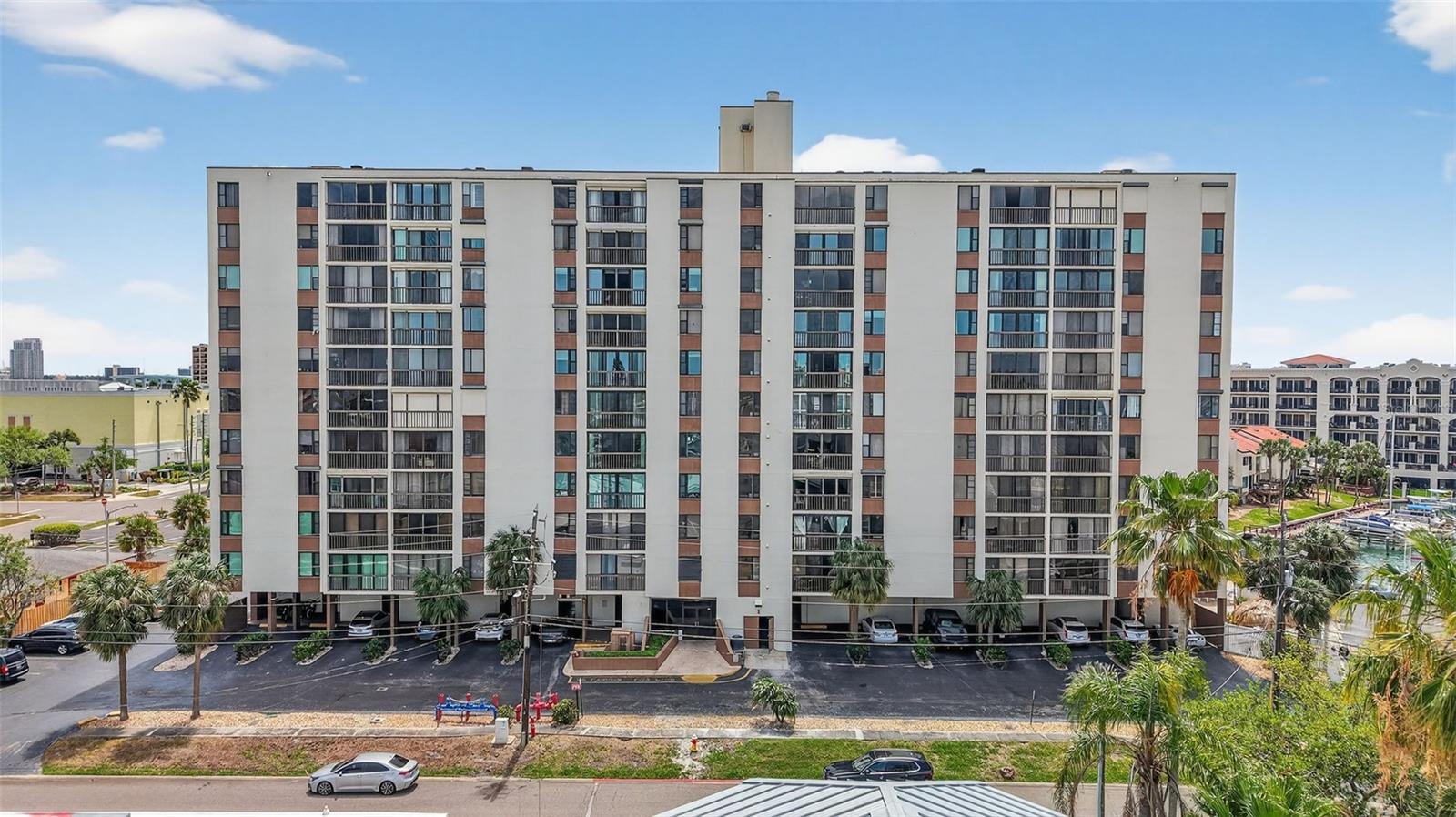 Image 44 of 46 For 255 Dolphin Point 211