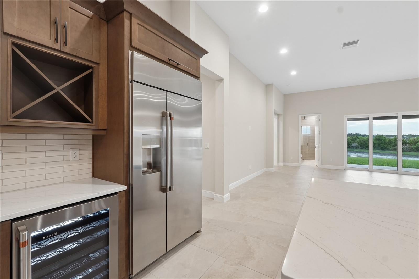 Listing photo id 10 for 1953 Arching Branch