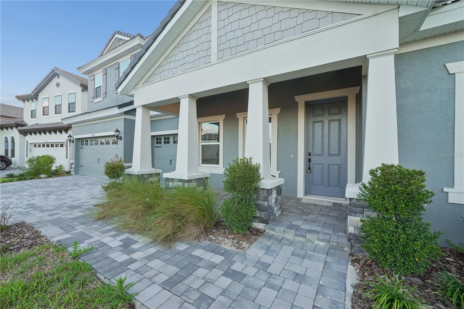 Listing photo id 1 for 1953 Arching Branch