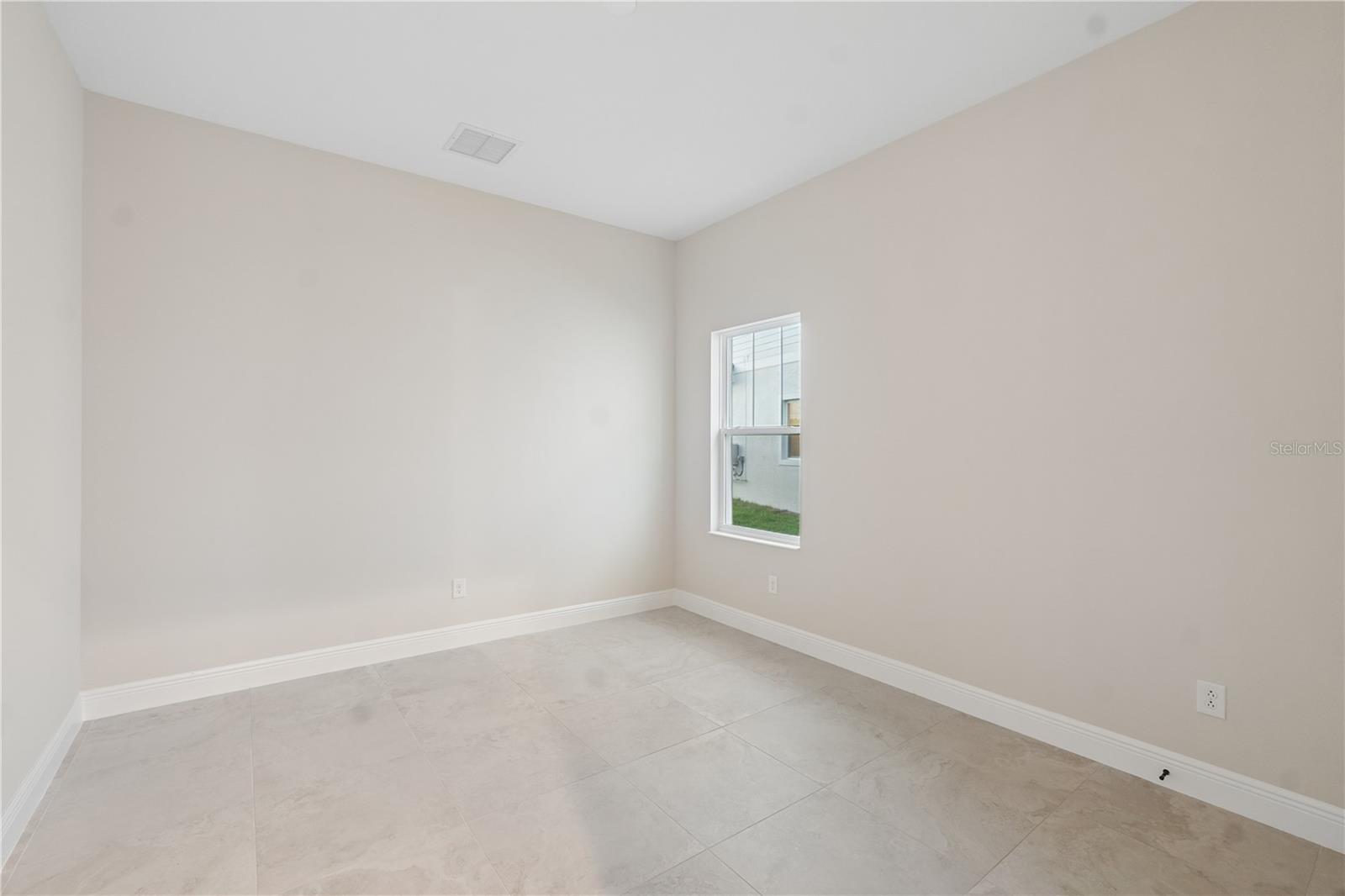 Listing photo id 34 for 1953 Arching Branch