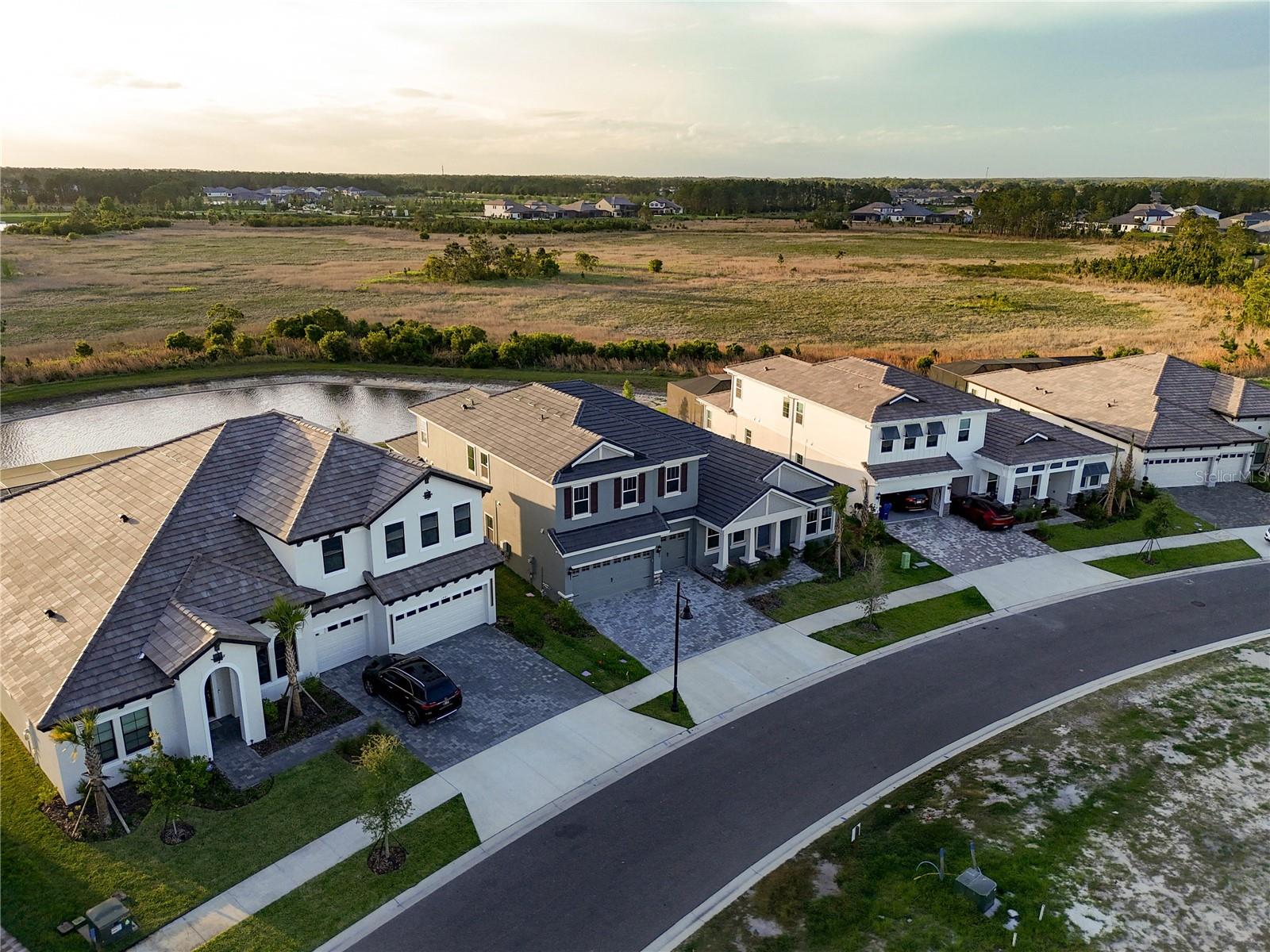 Listing photo id 59 for 1953 Arching Branch