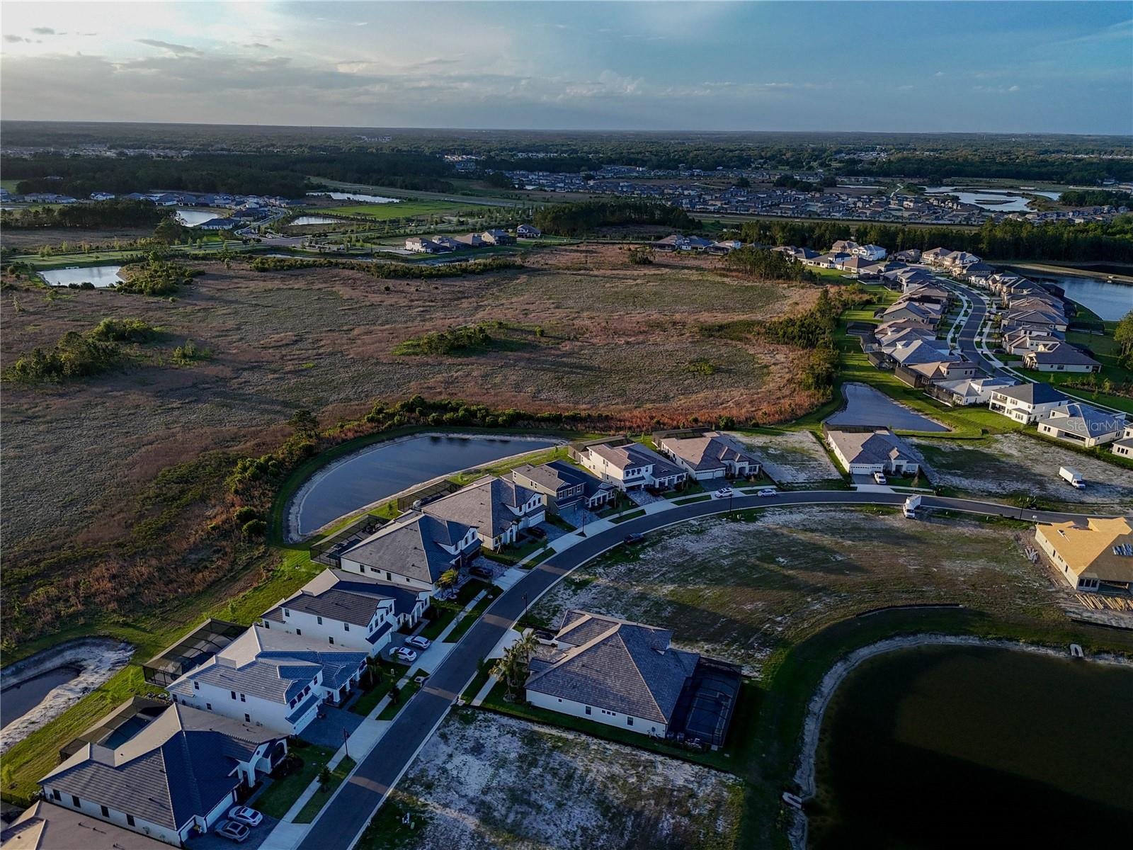 Listing photo id 60 for 1953 Arching Branch