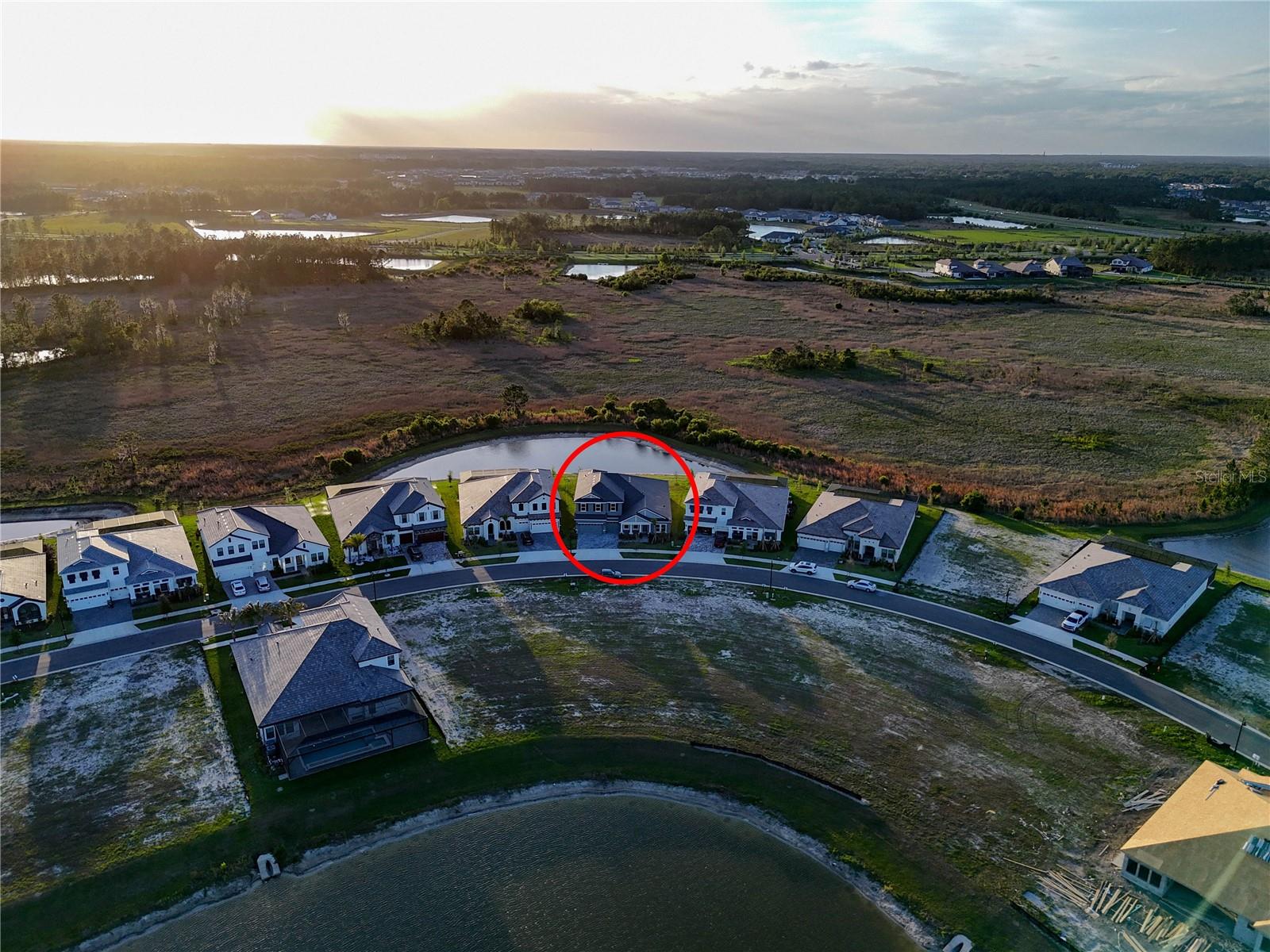 Listing photo id 61 for 1953 Arching Branch