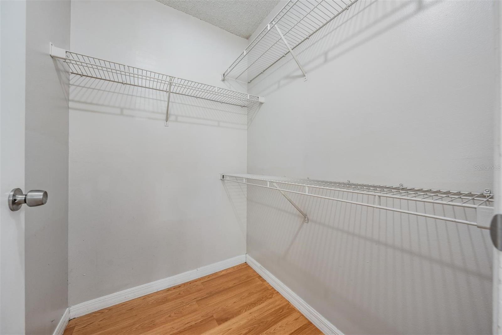 Image 14 of 26 For 10024 Strafford Oak Court 802