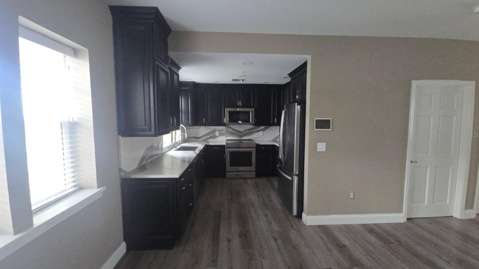 Image 5 of 17 For 215 18th Avenue