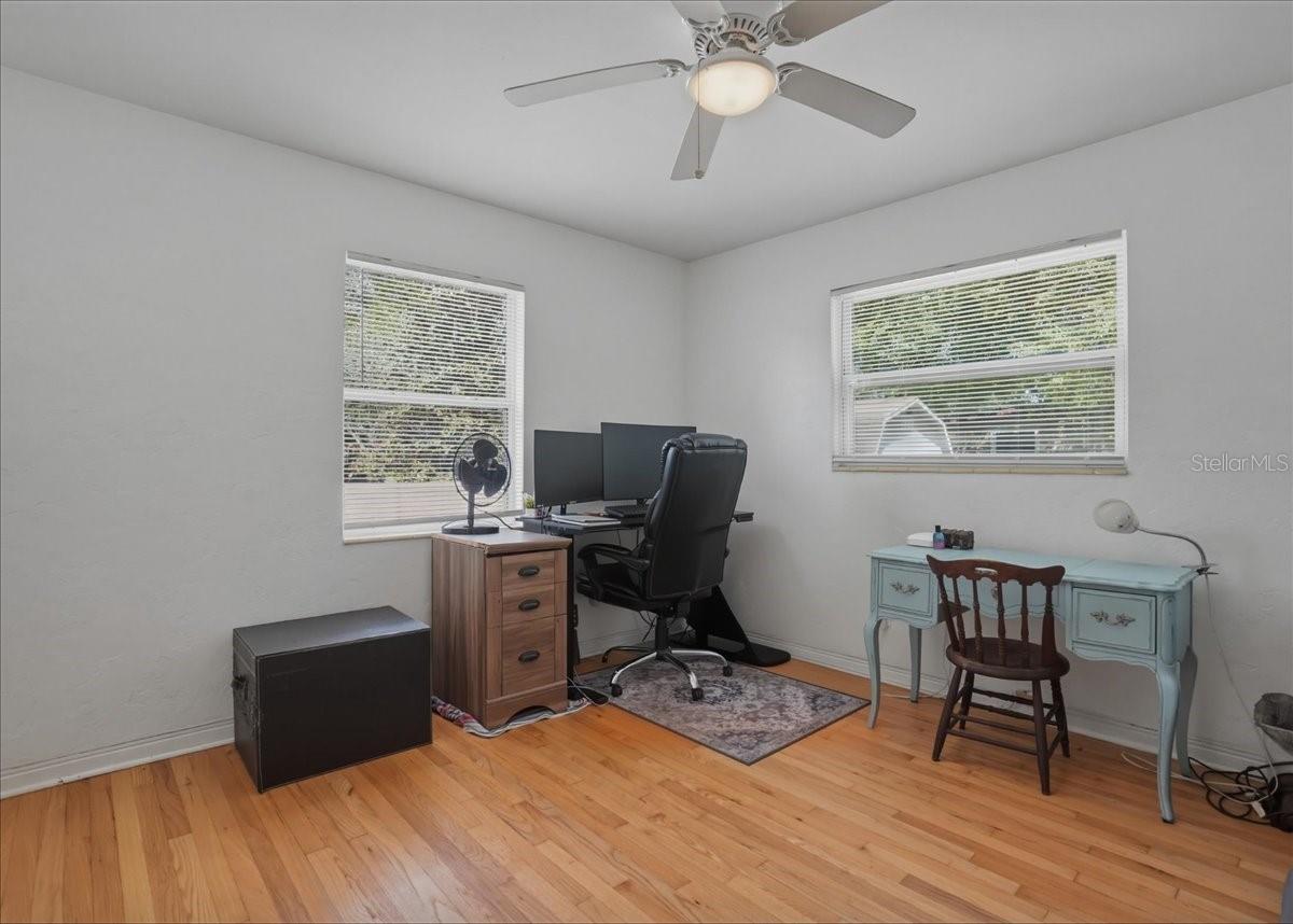 Image 12 of 36 For 3337 16th Street N