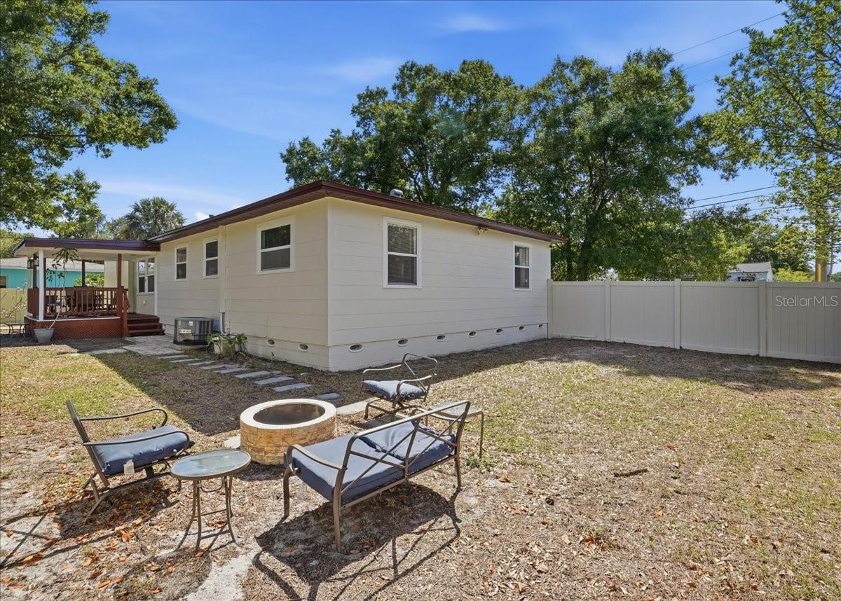 Image 19 of 36 For 3337 16th Street N