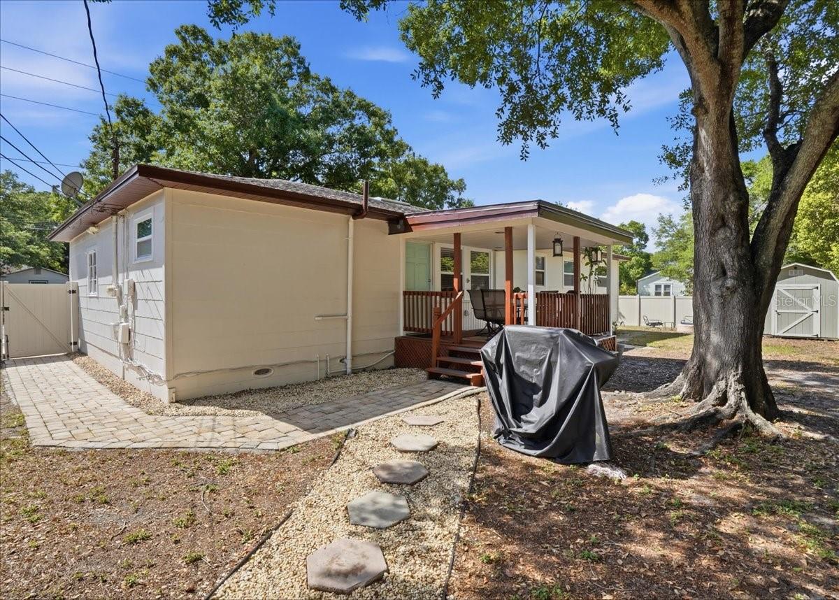 Image 21 of 36 For 3337 16th Street N