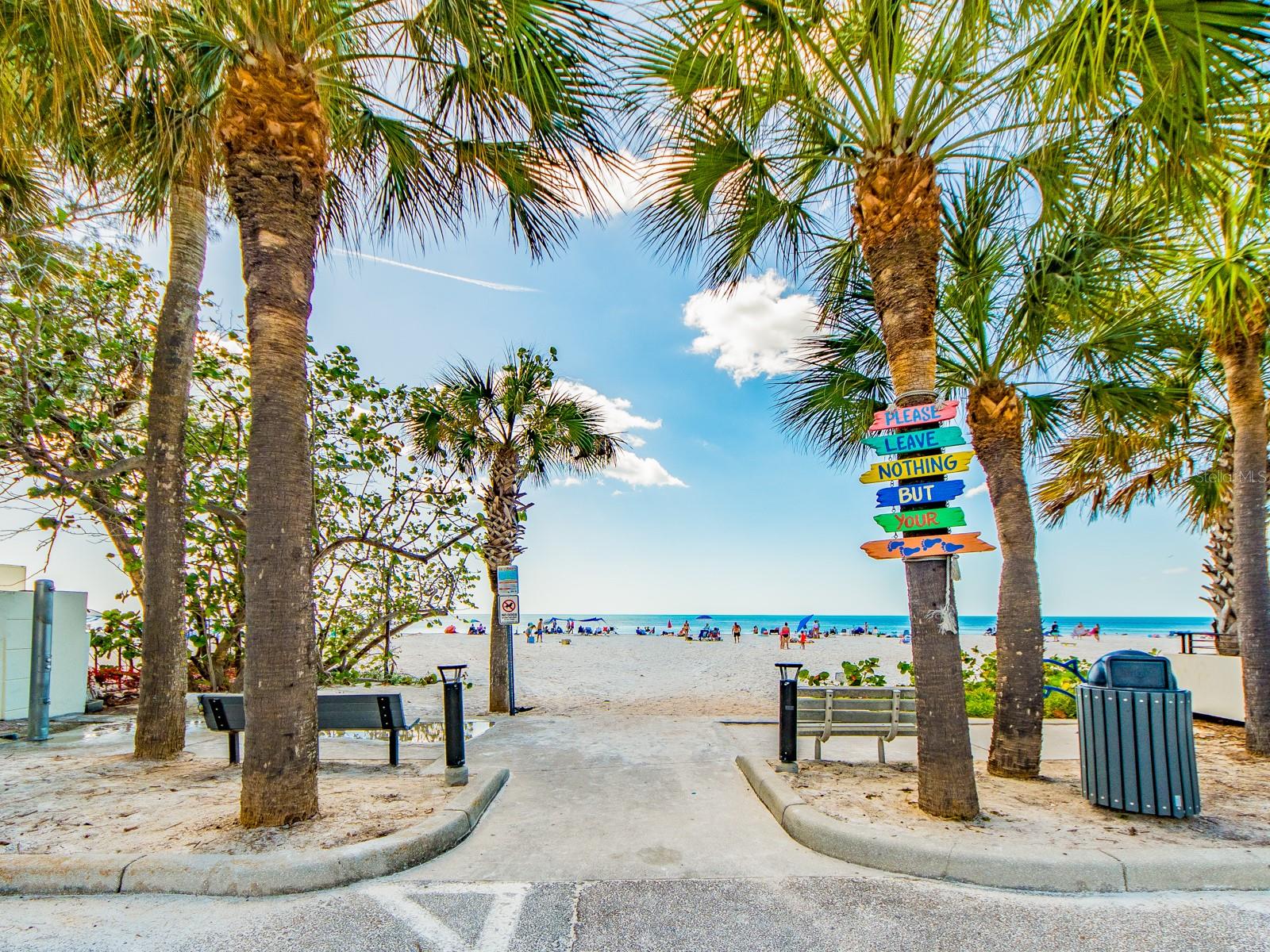 Image 32 of 39 For 2406 Gulf Boulevard 204