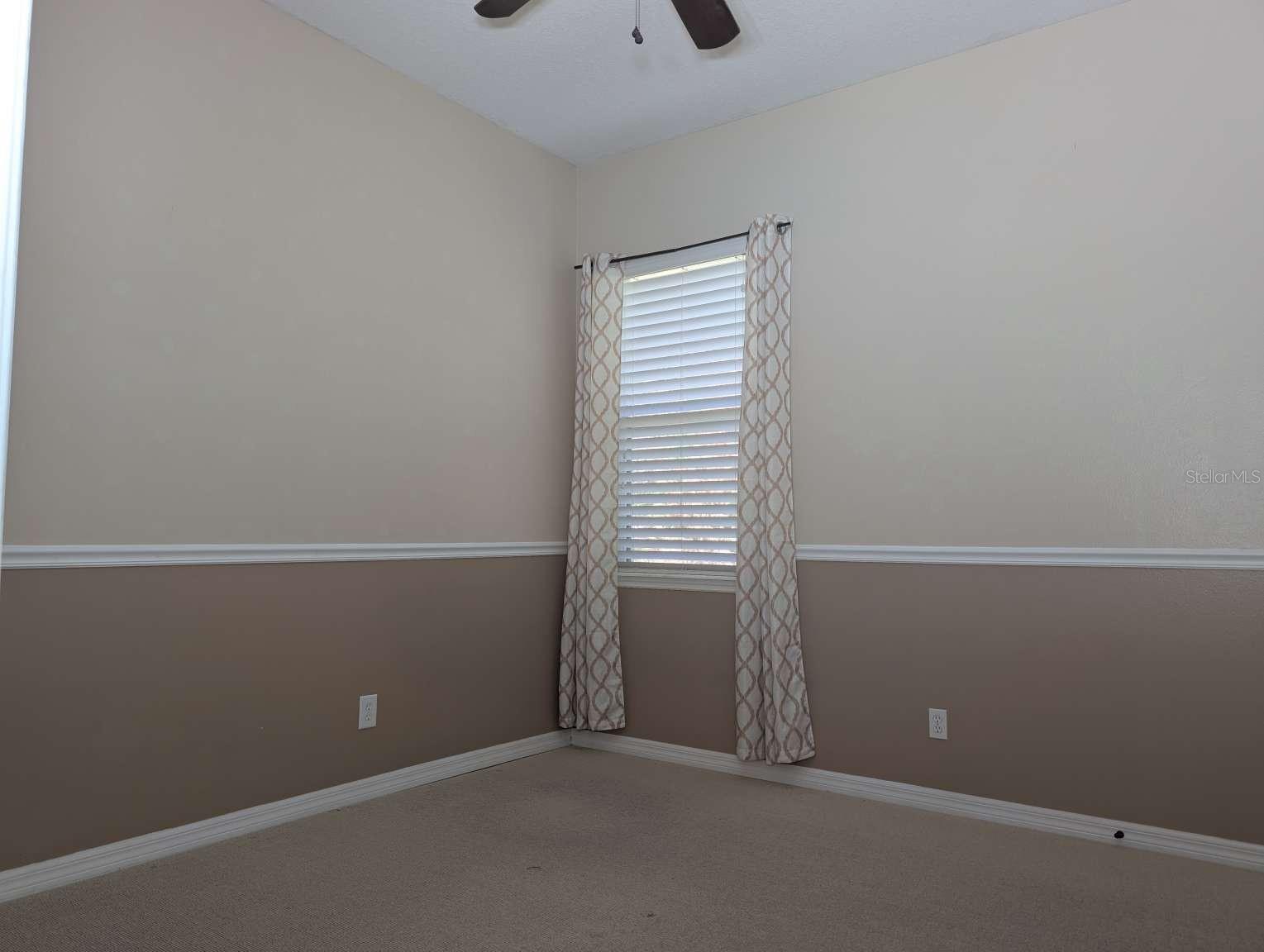 Image 22 of 36 For 556 Summerwood Drive