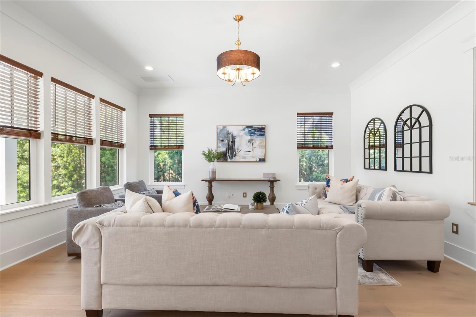 Image 18 of 60 For 1038 26th Avenue N