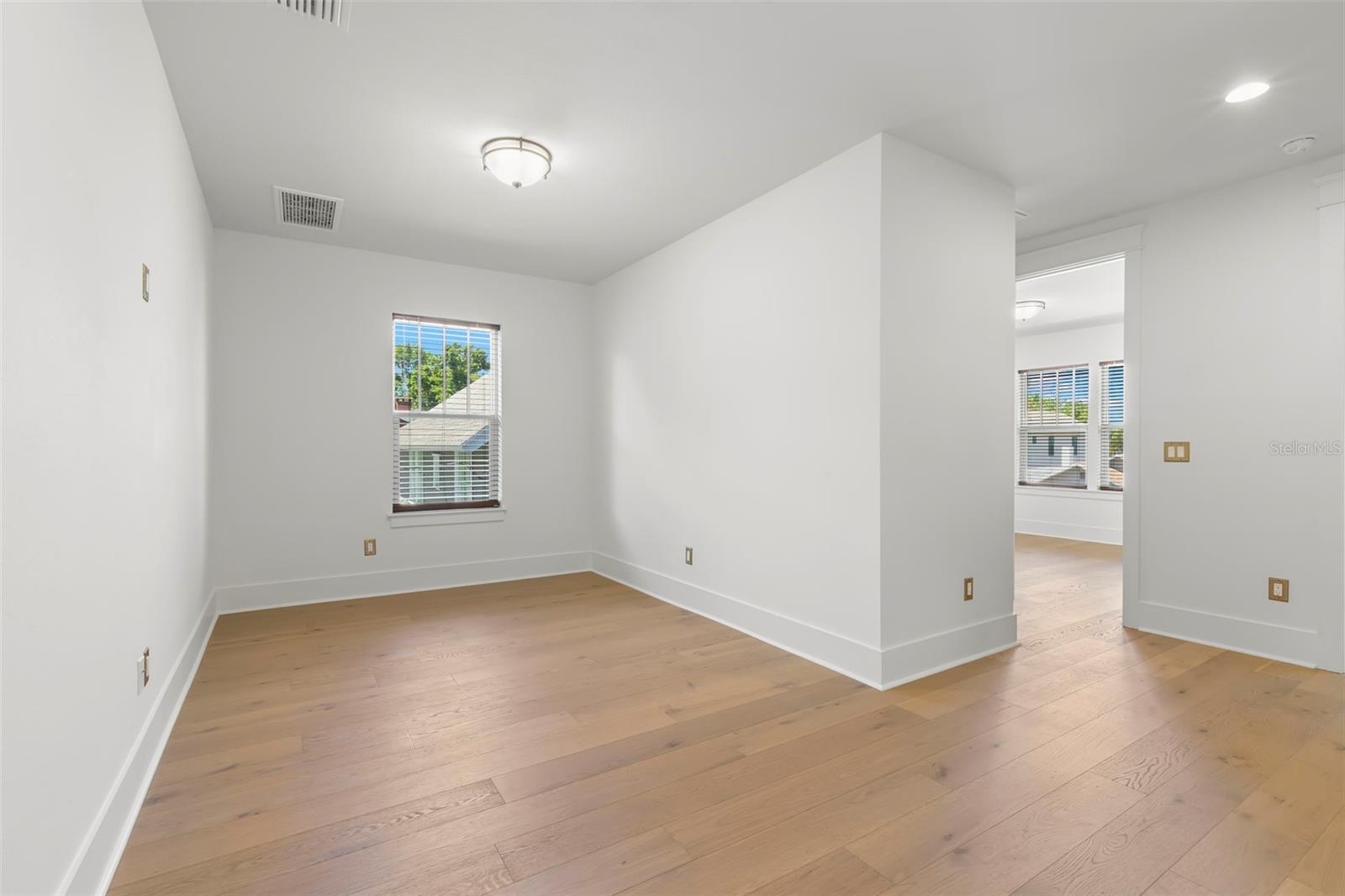 Image 30 of 60 For 1038 26th Avenue N