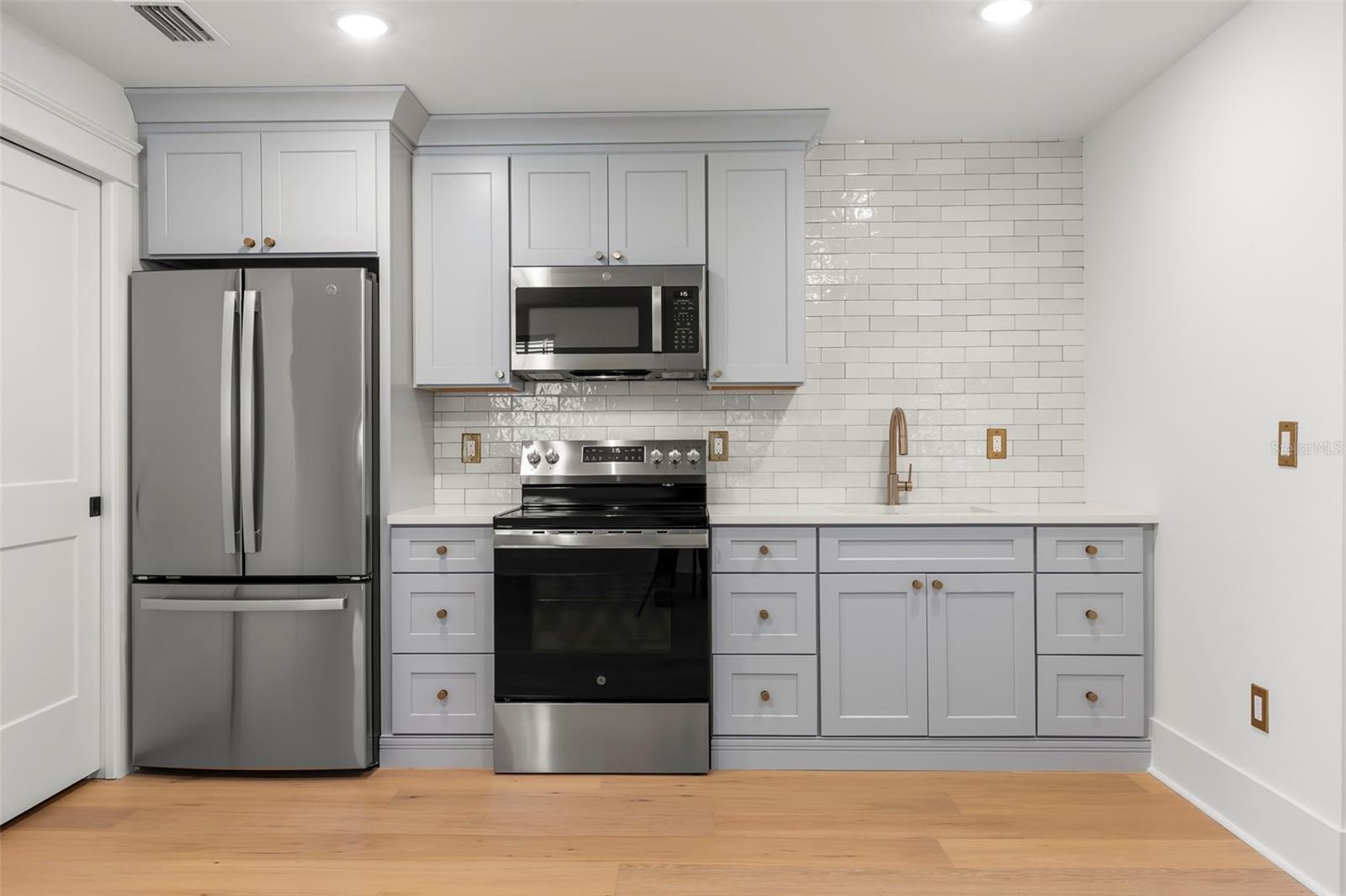 Image 47 of 60 For 1038 26th Avenue N