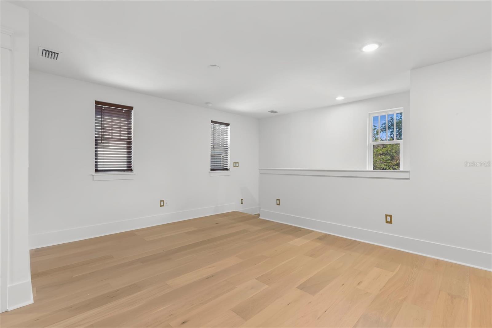 Image 48 of 60 For 1038 26th Avenue N