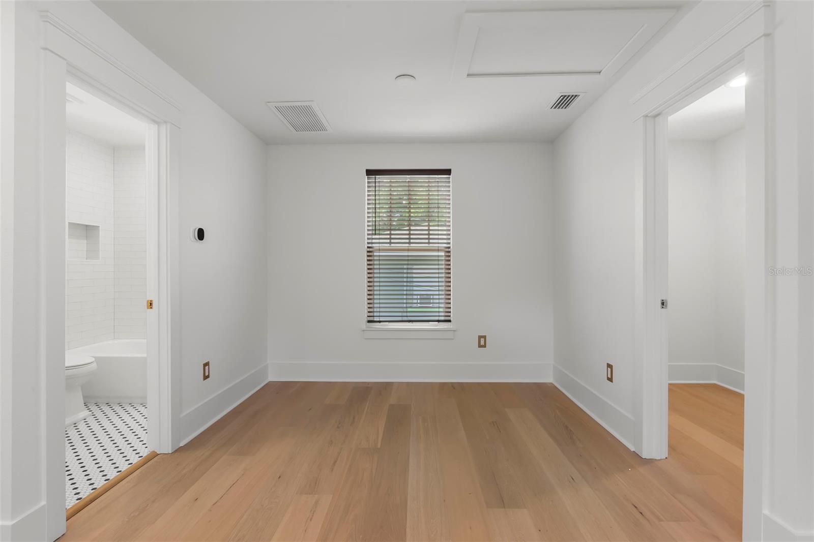 Image 50 of 60 For 1038 26th Avenue N