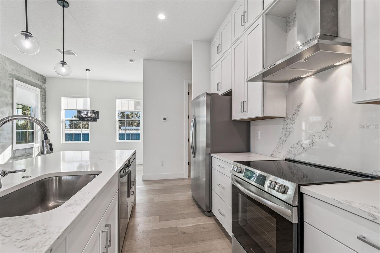 Image 24 of 57 For 2724 5th Avenue S