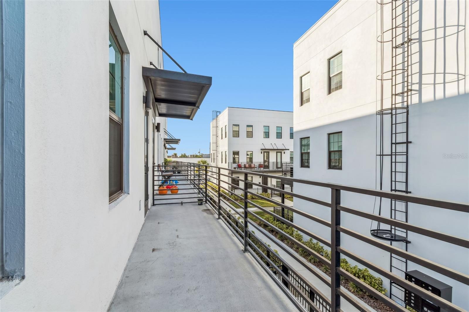 Image 34 of 57 For 2724 5th Avenue S