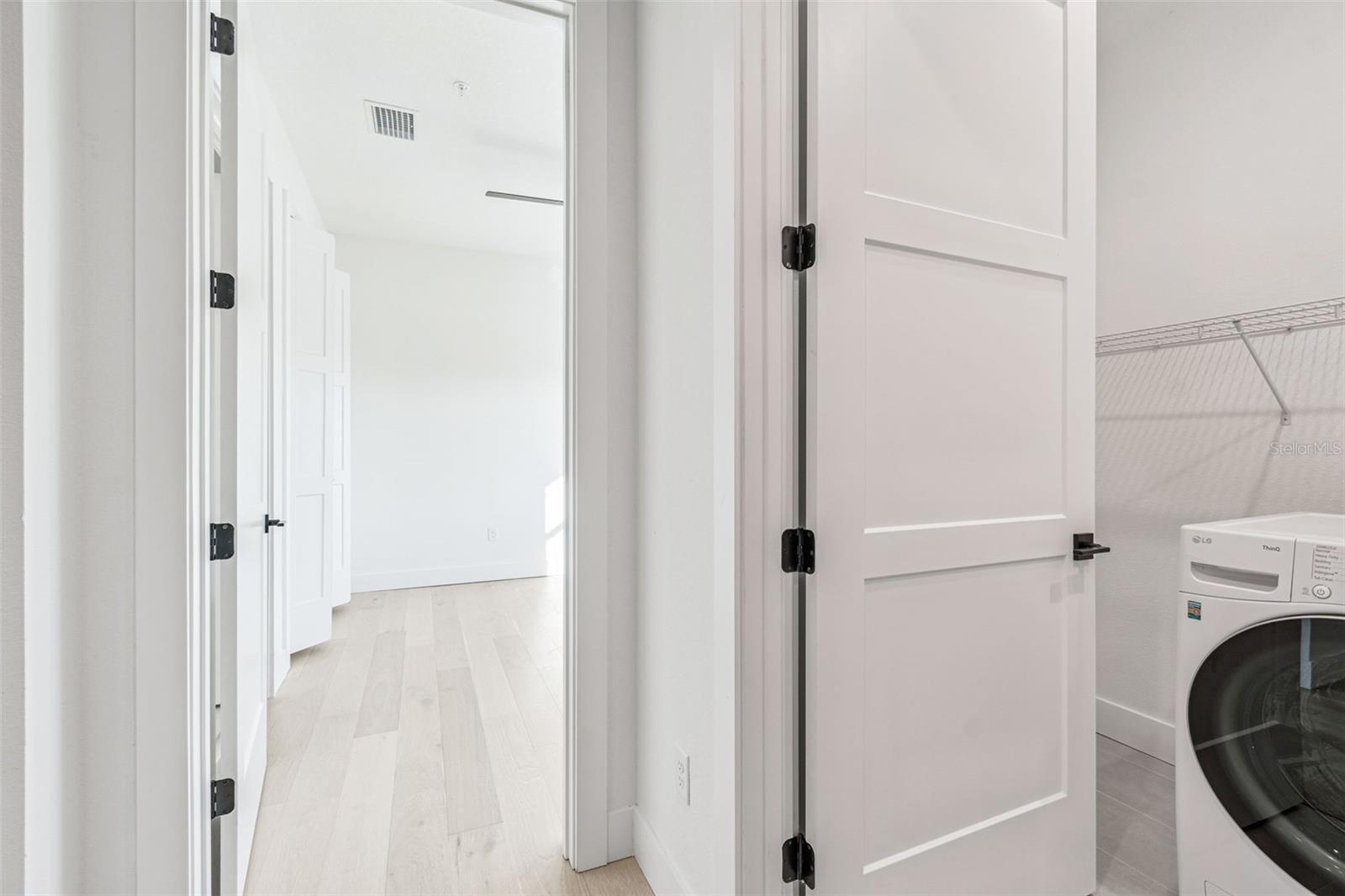 Image 39 of 57 For 2724 5th Avenue S