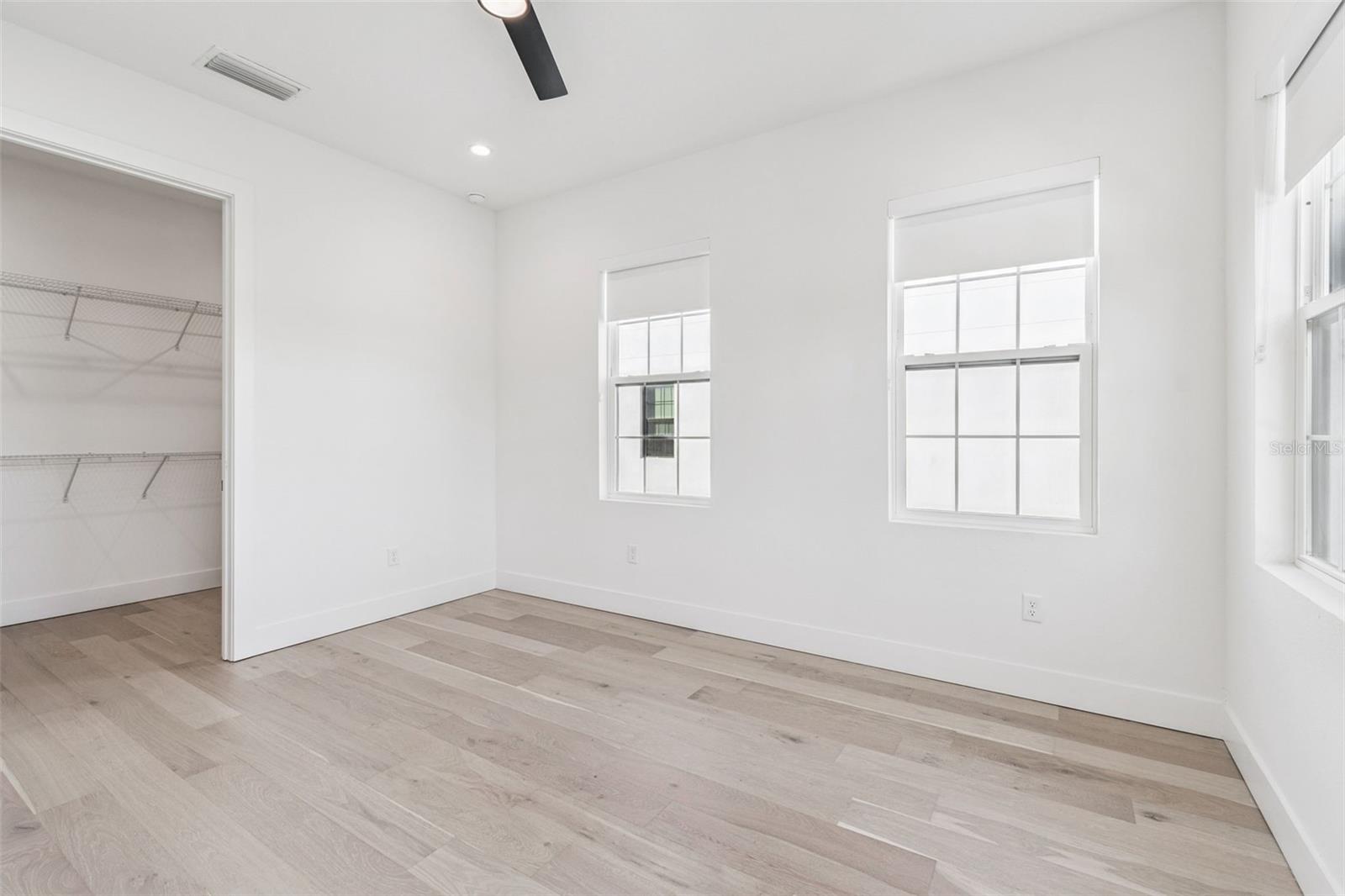 Image 49 of 57 For 2724 5th Avenue S