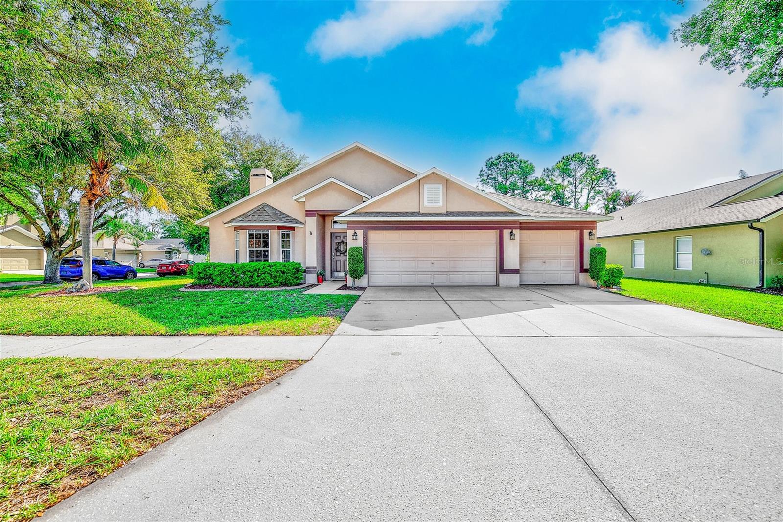 Details for 2927 Hickory Grove Drive, VALRICO, FL 33596