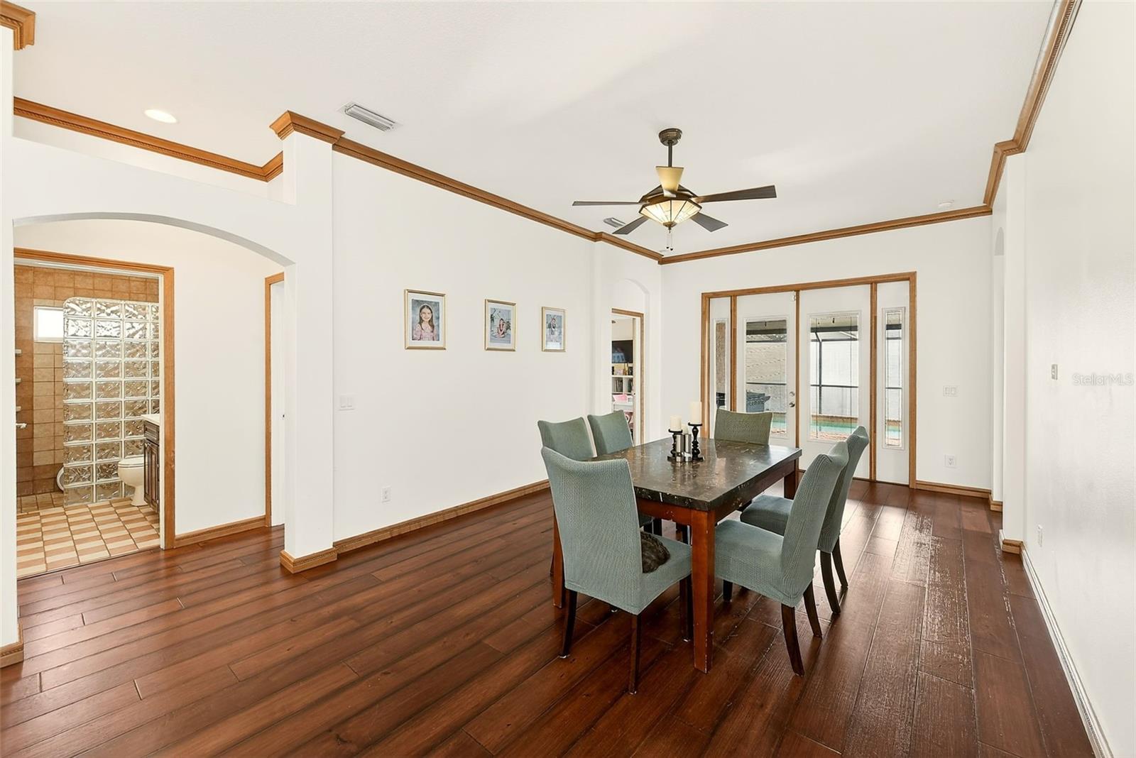 Image 20 of 52 For 2927 Hickory Grove Drive