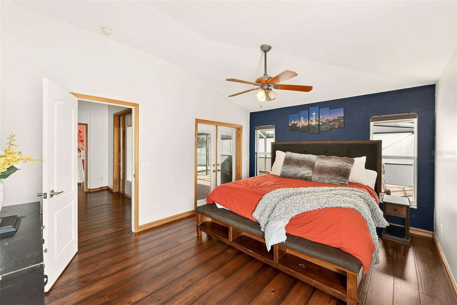 Image 22 of 52 For 2927 Hickory Grove Drive