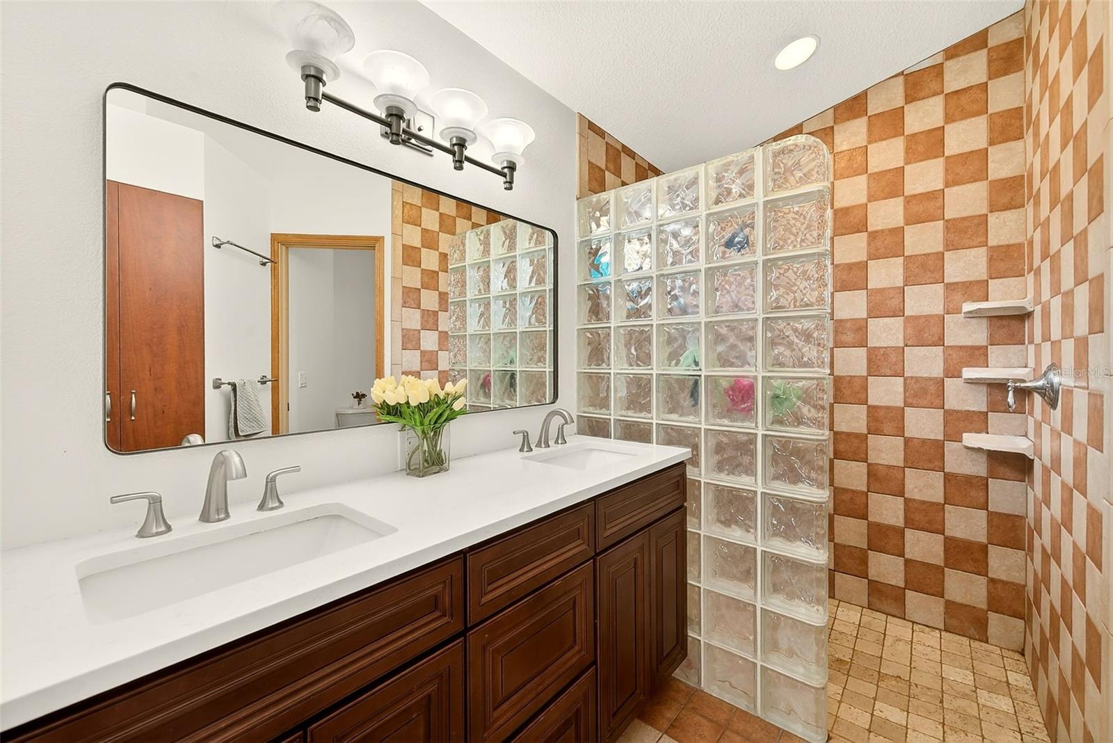 Image 25 of 52 For 2927 Hickory Grove Drive