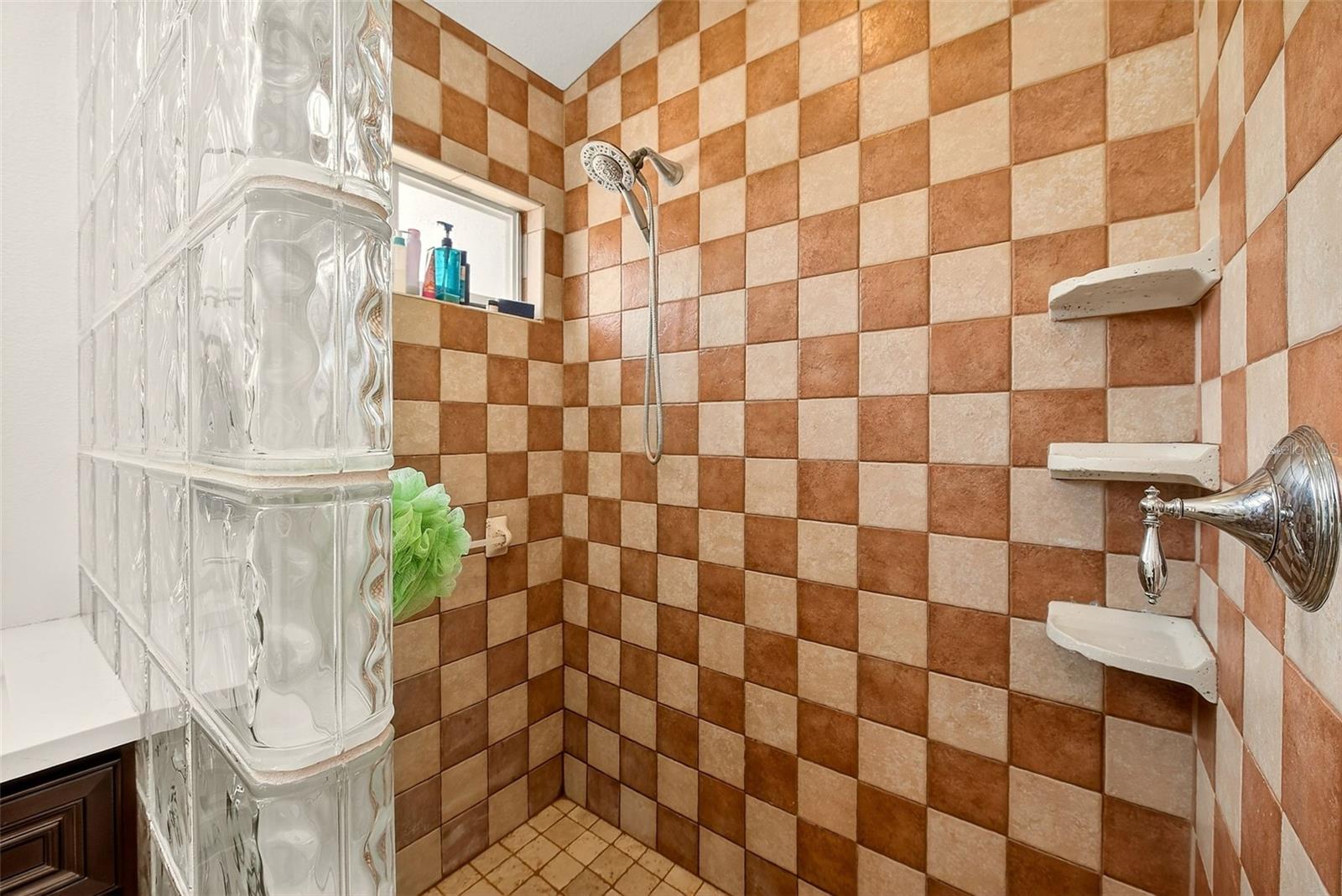 Image 26 of 52 For 2927 Hickory Grove Drive