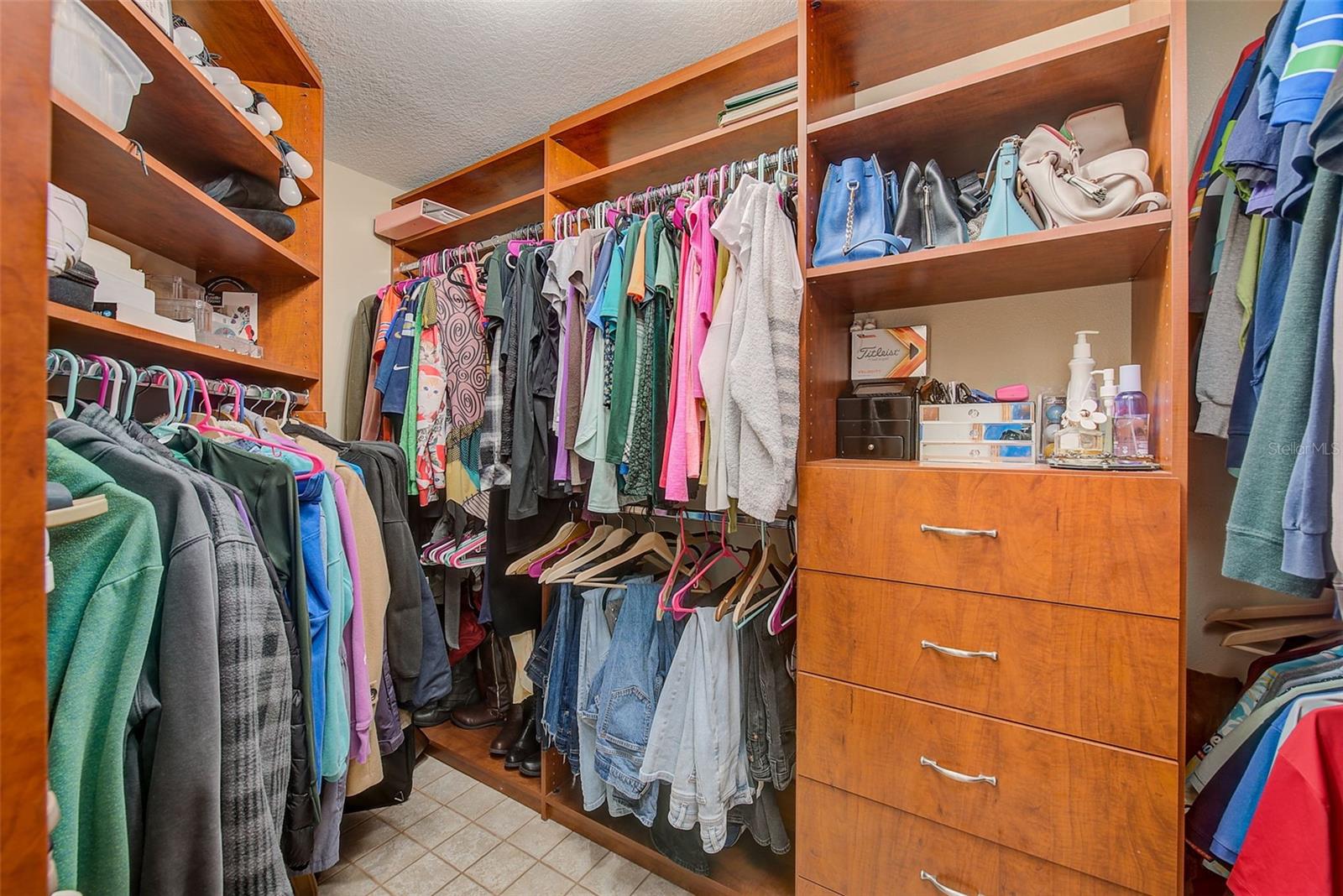 Image 27 of 52 For 2927 Hickory Grove Drive