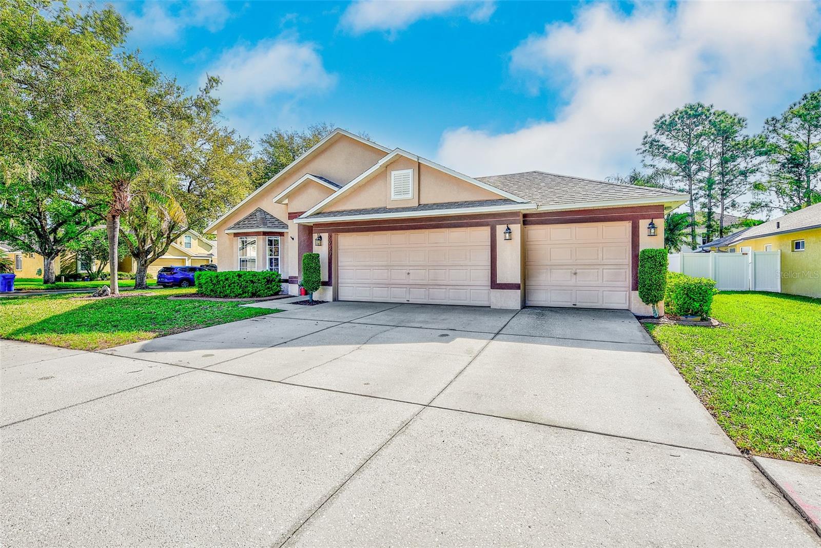 Image 37 of 52 For 2927 Hickory Grove Drive