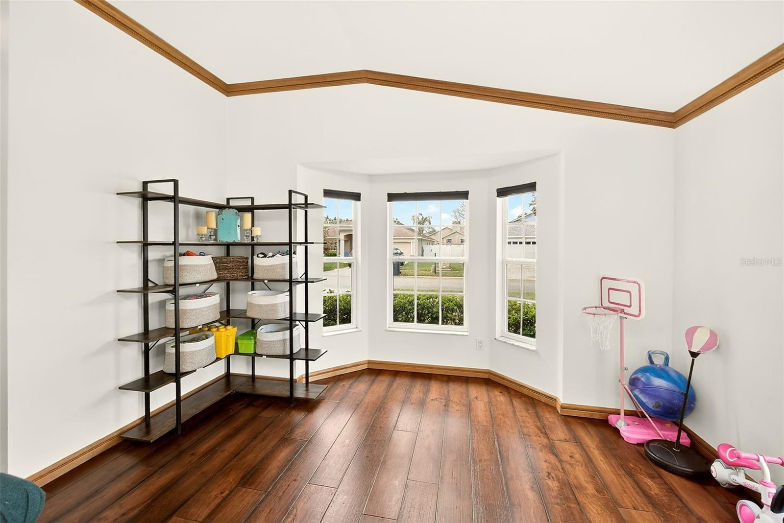 Image 8 of 52 For 2927 Hickory Grove Drive