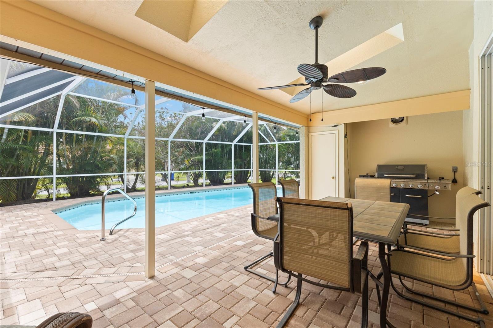 Image 21 of 56 For 2686 Scobee Drive