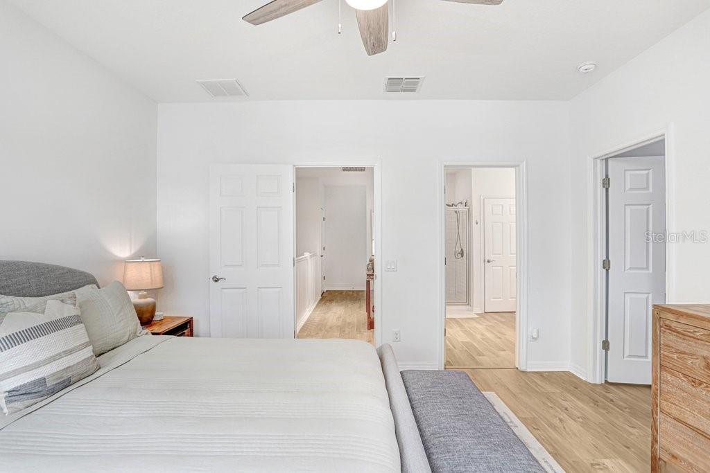 Image 21 of 45 For 11404 Crowned Sparrow Lane