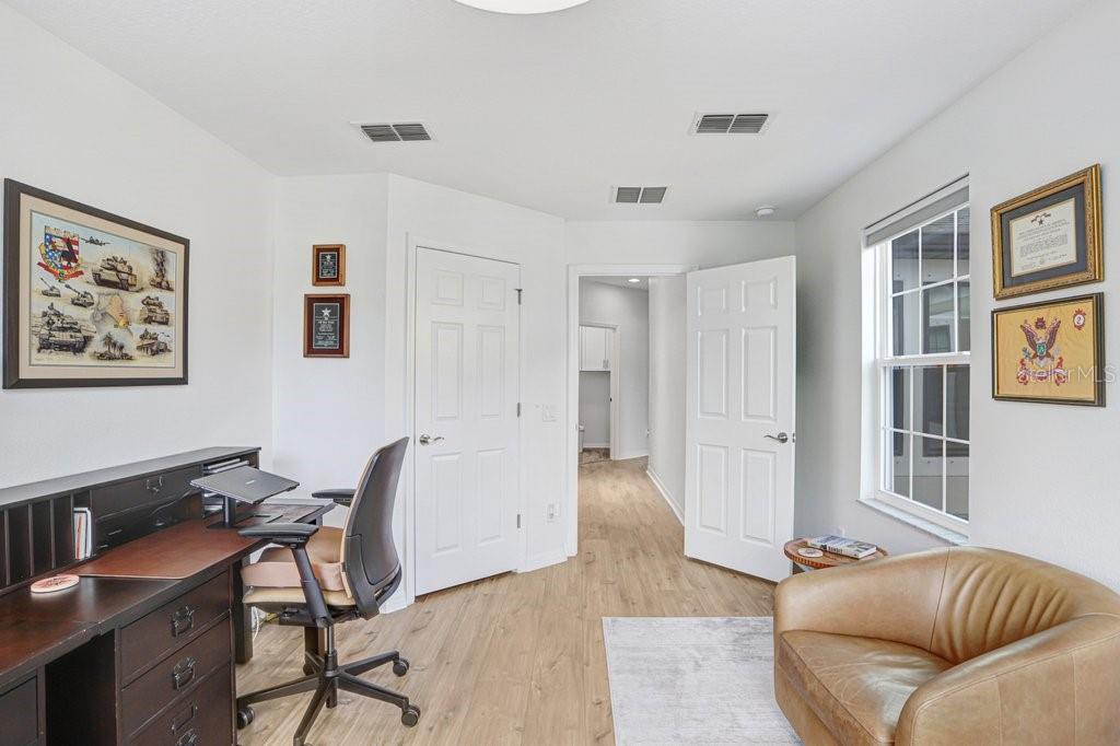 Image 29 of 45 For 11404 Crowned Sparrow Lane