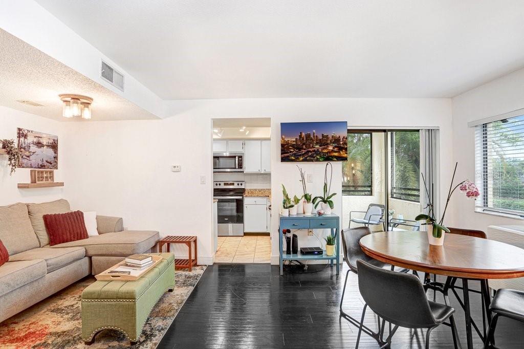 Image 10 of 51 For 13602 Village Drive 1205