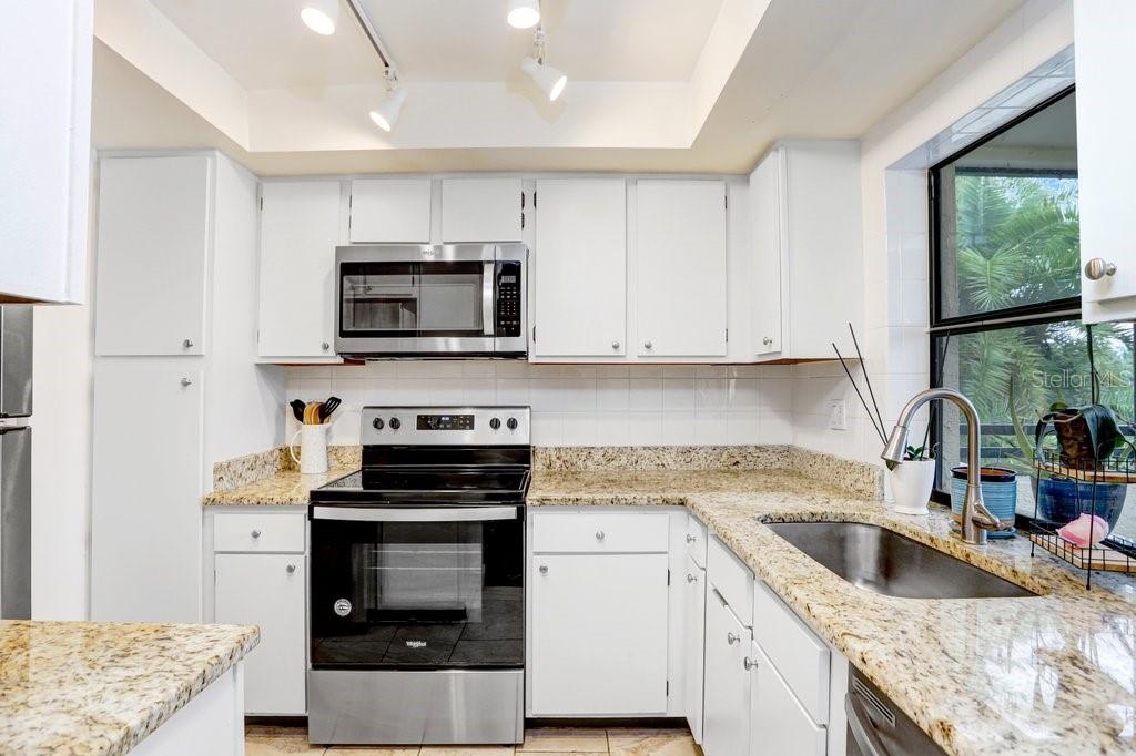 Image 12 of 51 For 13602 Village Drive 1205