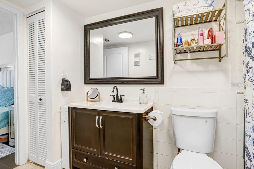 Image 19 of 51 For 13602 Village Drive 1205