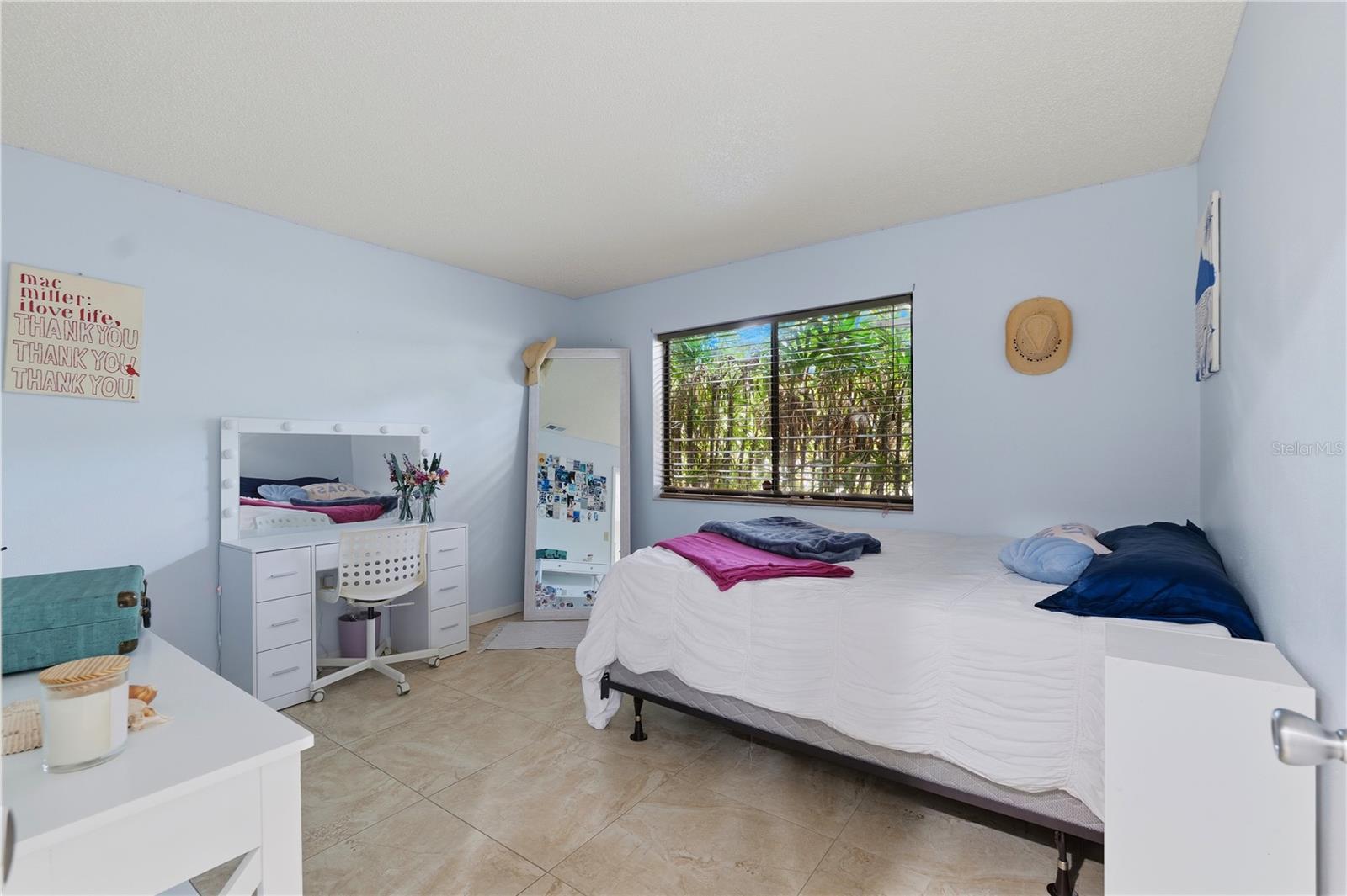 Image 23 of 36 For 10062 121st Street