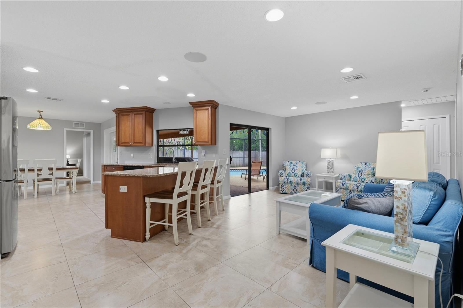 Image 6 of 36 For 10062 121st Street