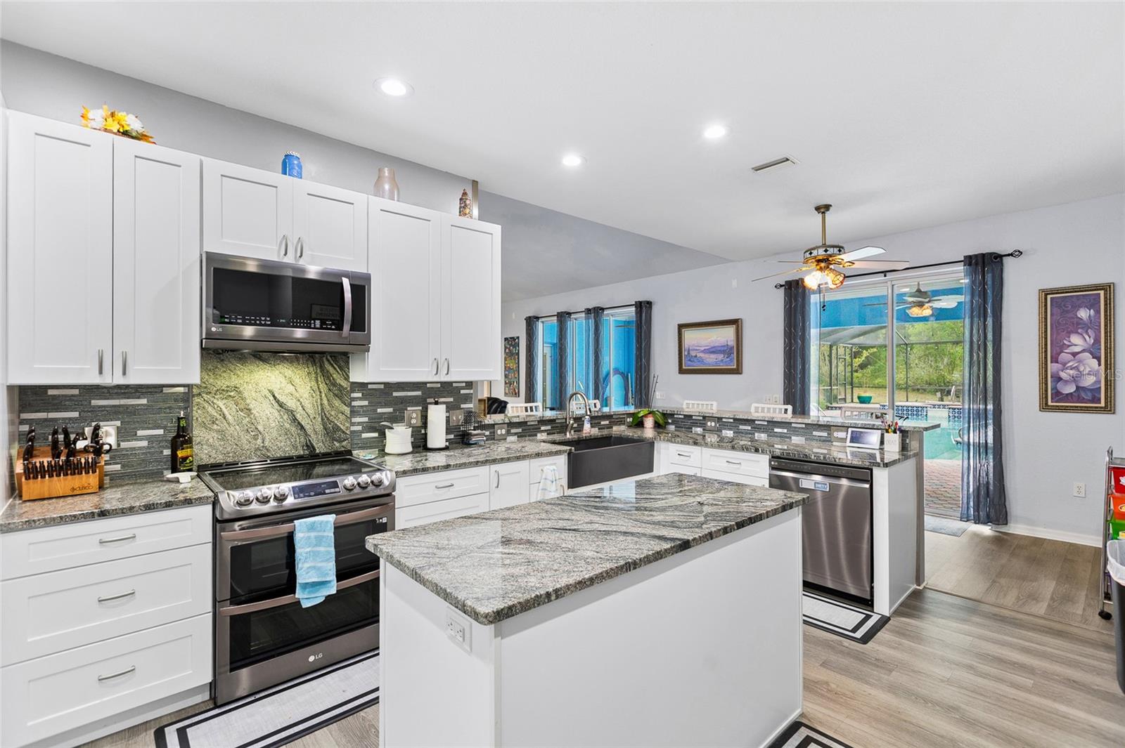 Image 11 of 44 For 20130 95th Street