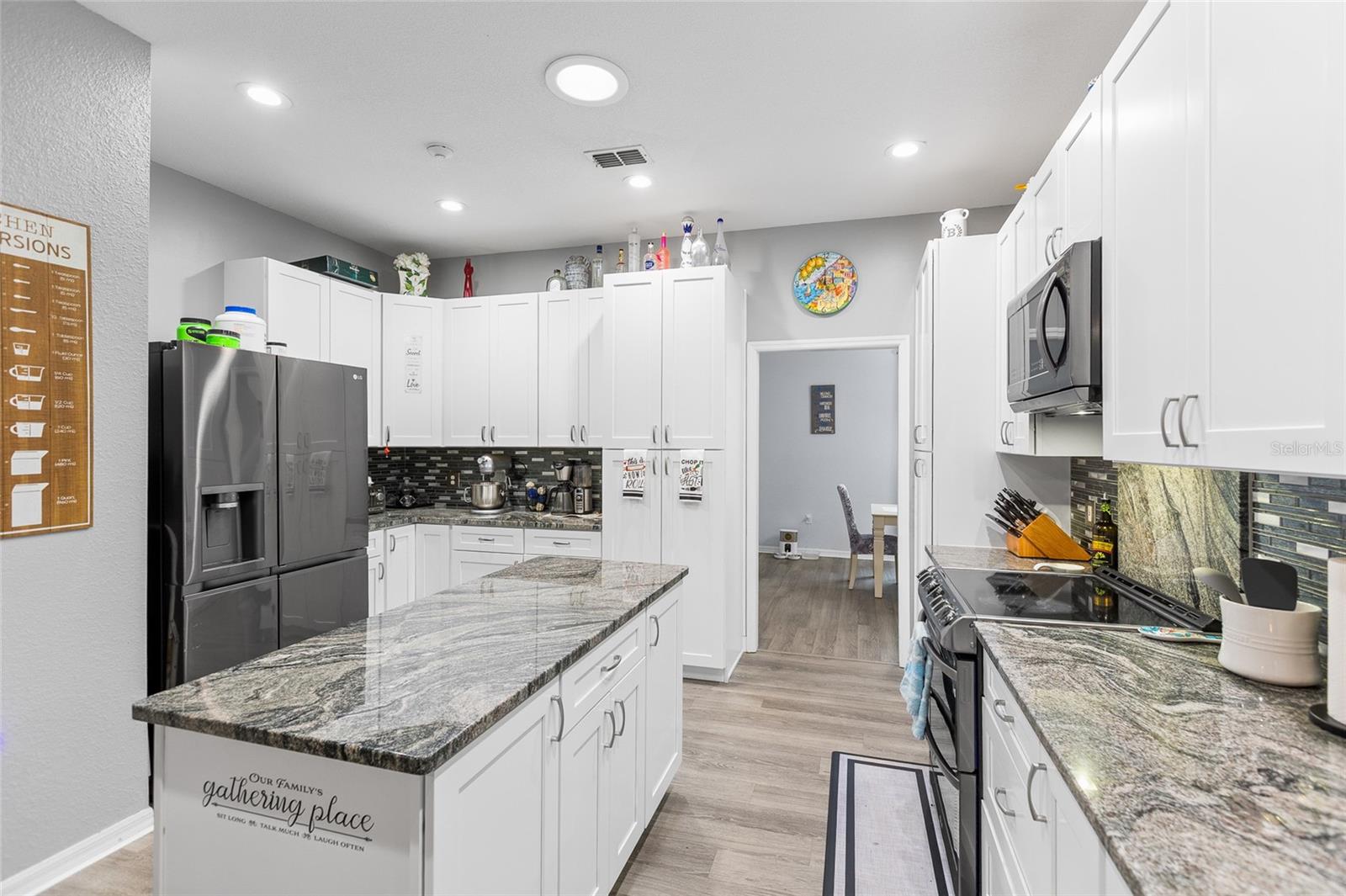 Image 13 of 44 For 20130 95th Street