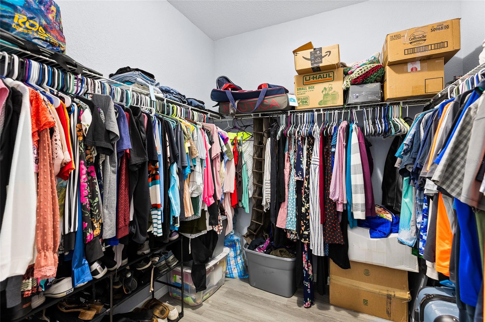 Image 23 of 44 For 20130 95th Street