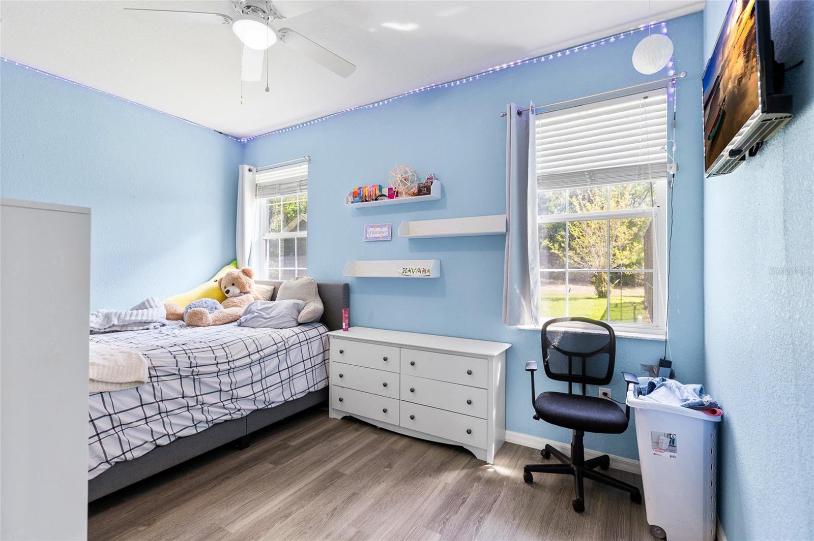 Image 24 of 44 For 20130 95th Street