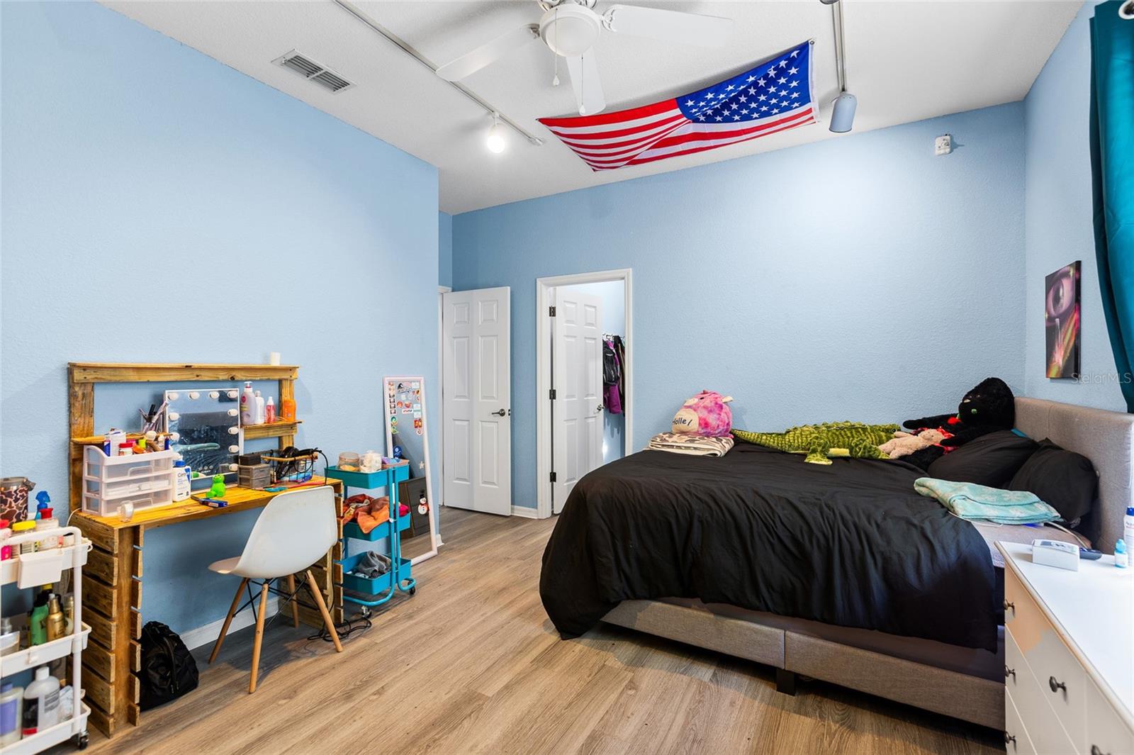 Image 32 of 44 For 20130 95th Street