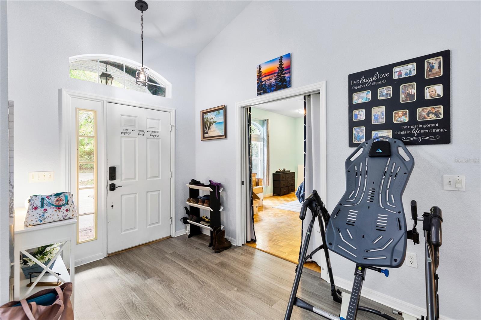 Image 4 of 44 For 20130 95th Street