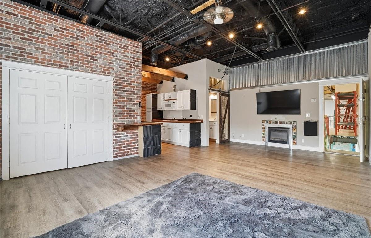 Image 26 of 32 For 6321 Poter  2