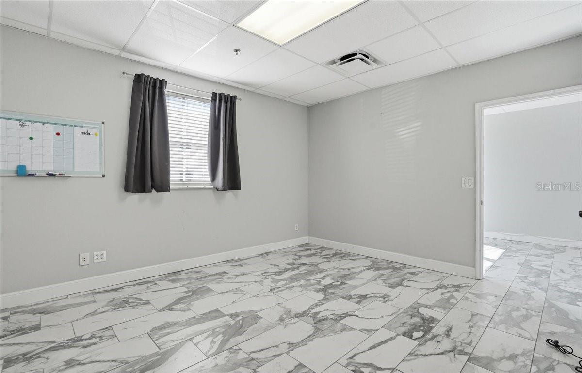 Image 9 of 32 For 6321 Poter  2