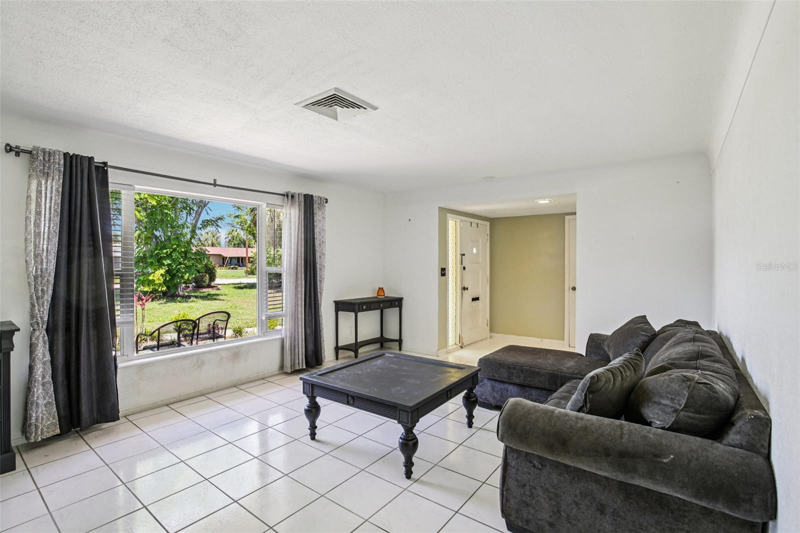 Image 4 of 24 For 1546 66th Avenue S